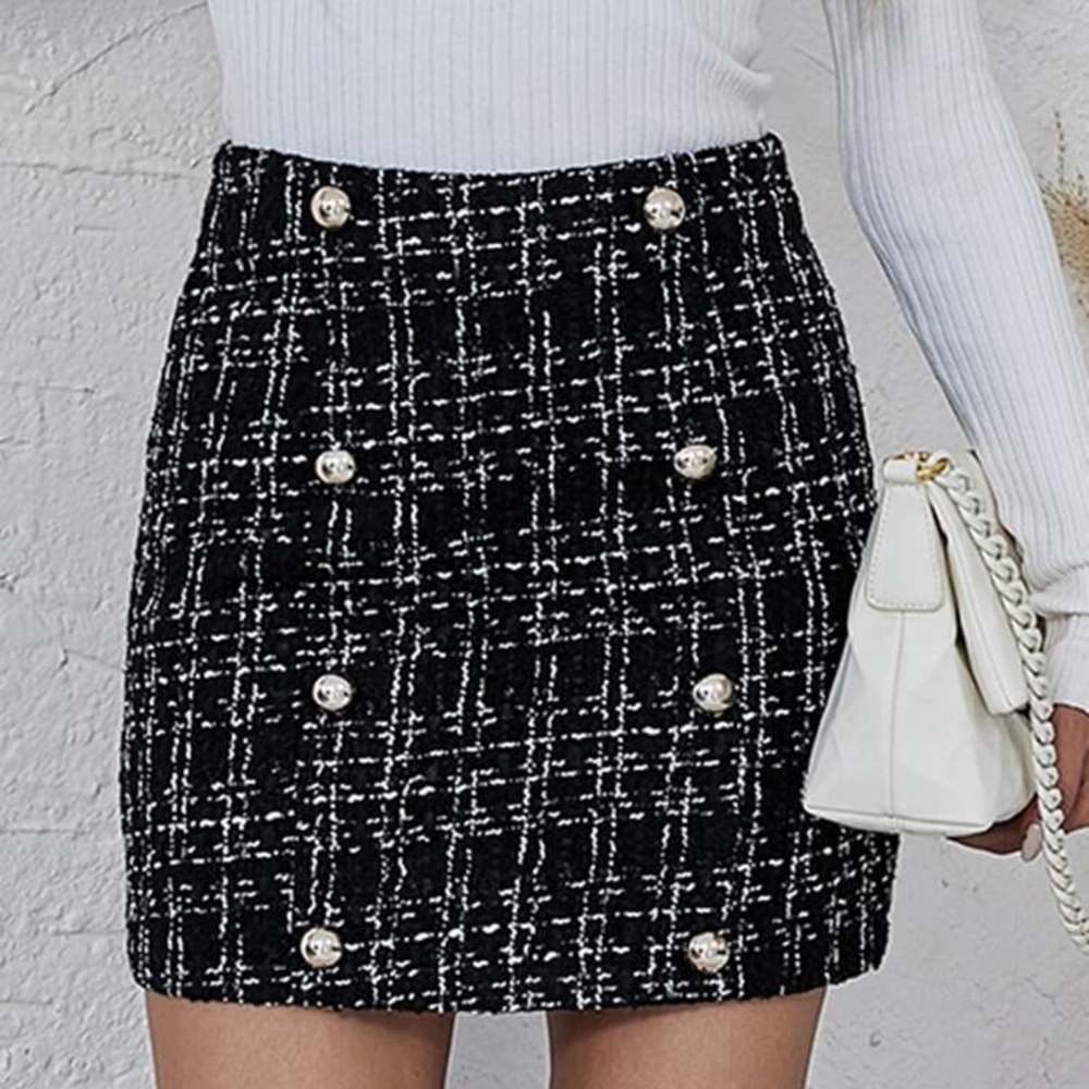 Tweed mini skirt